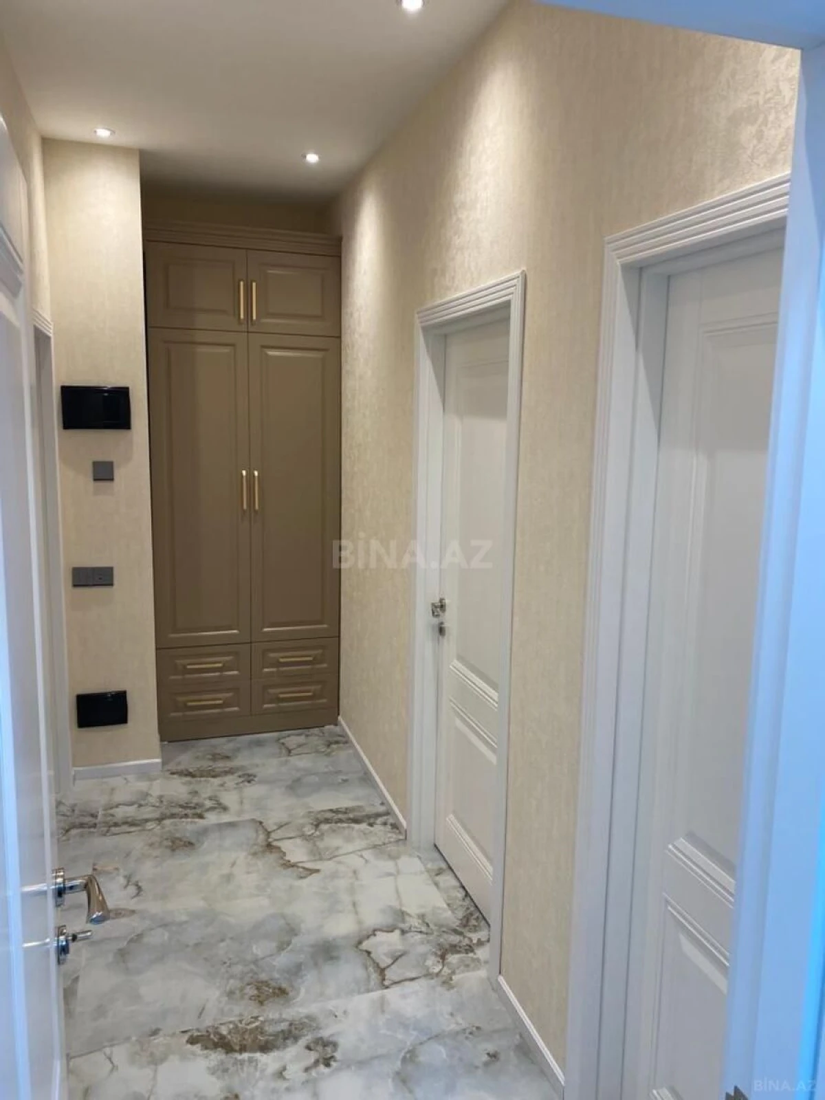 Kirayə verilir 2 otaqlı mənzil 55 m²
