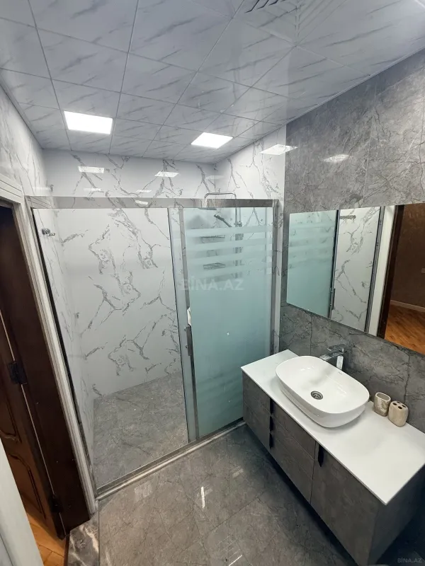Satılır 4 otaqlı mənzil 170 m²