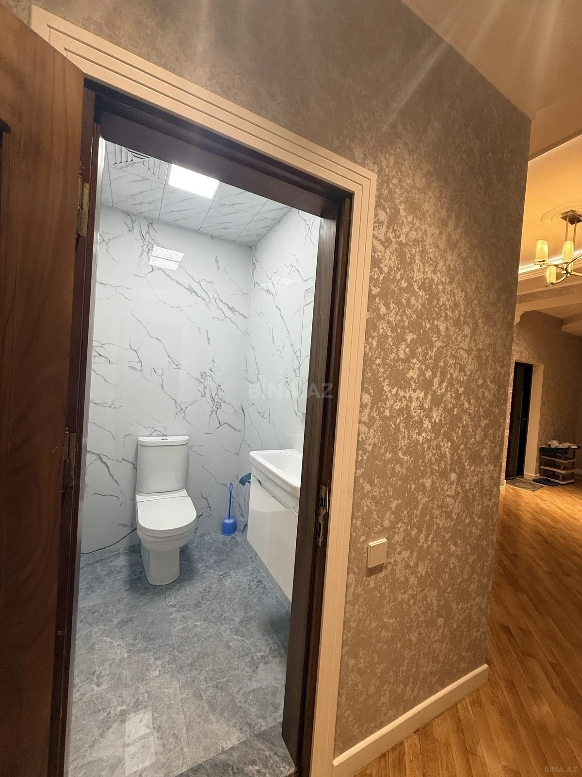 Satılır 4 otaqlı mənzil 170 m²