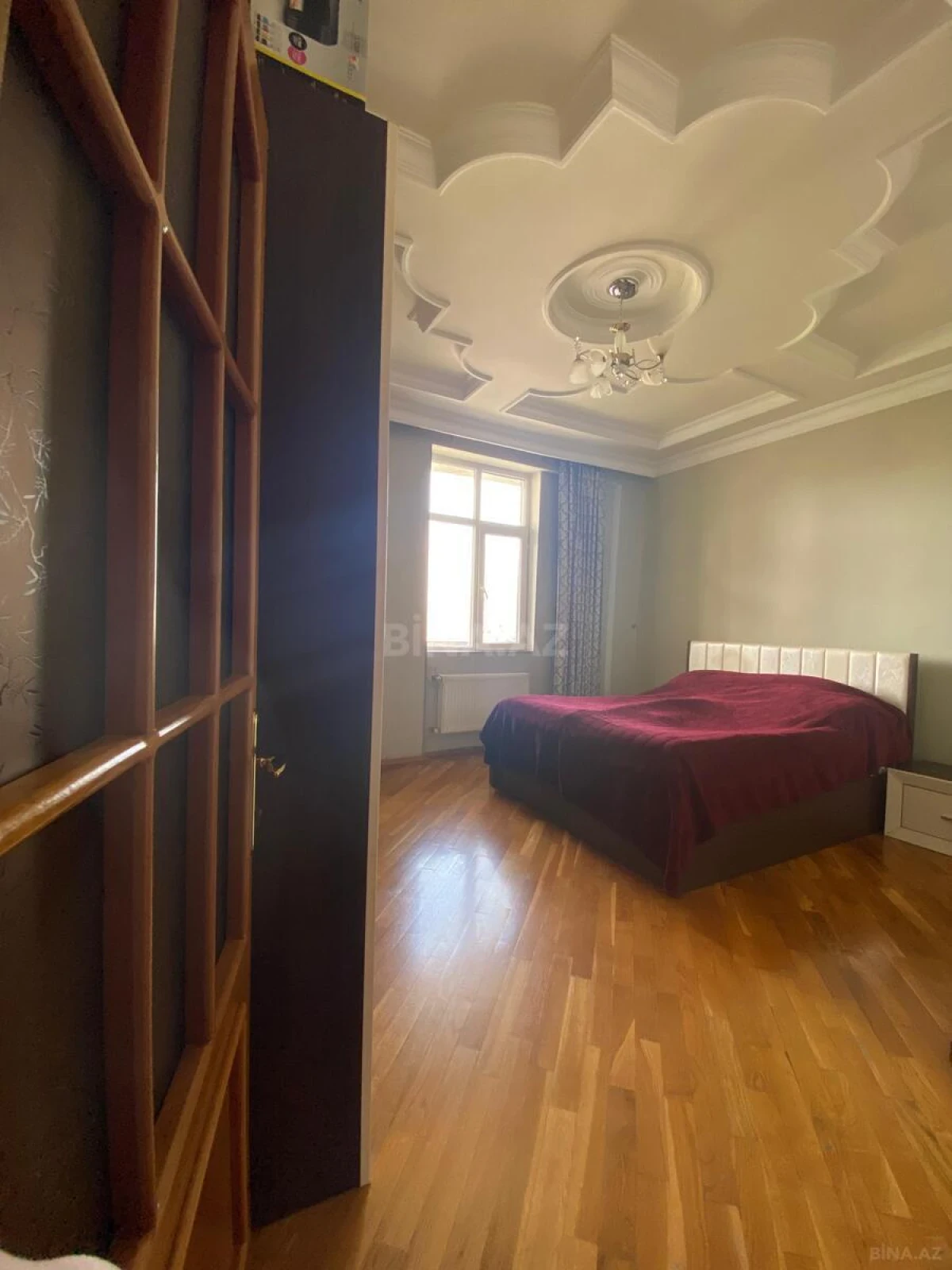 Satılır 3 otaqlı mənzil 150 m²