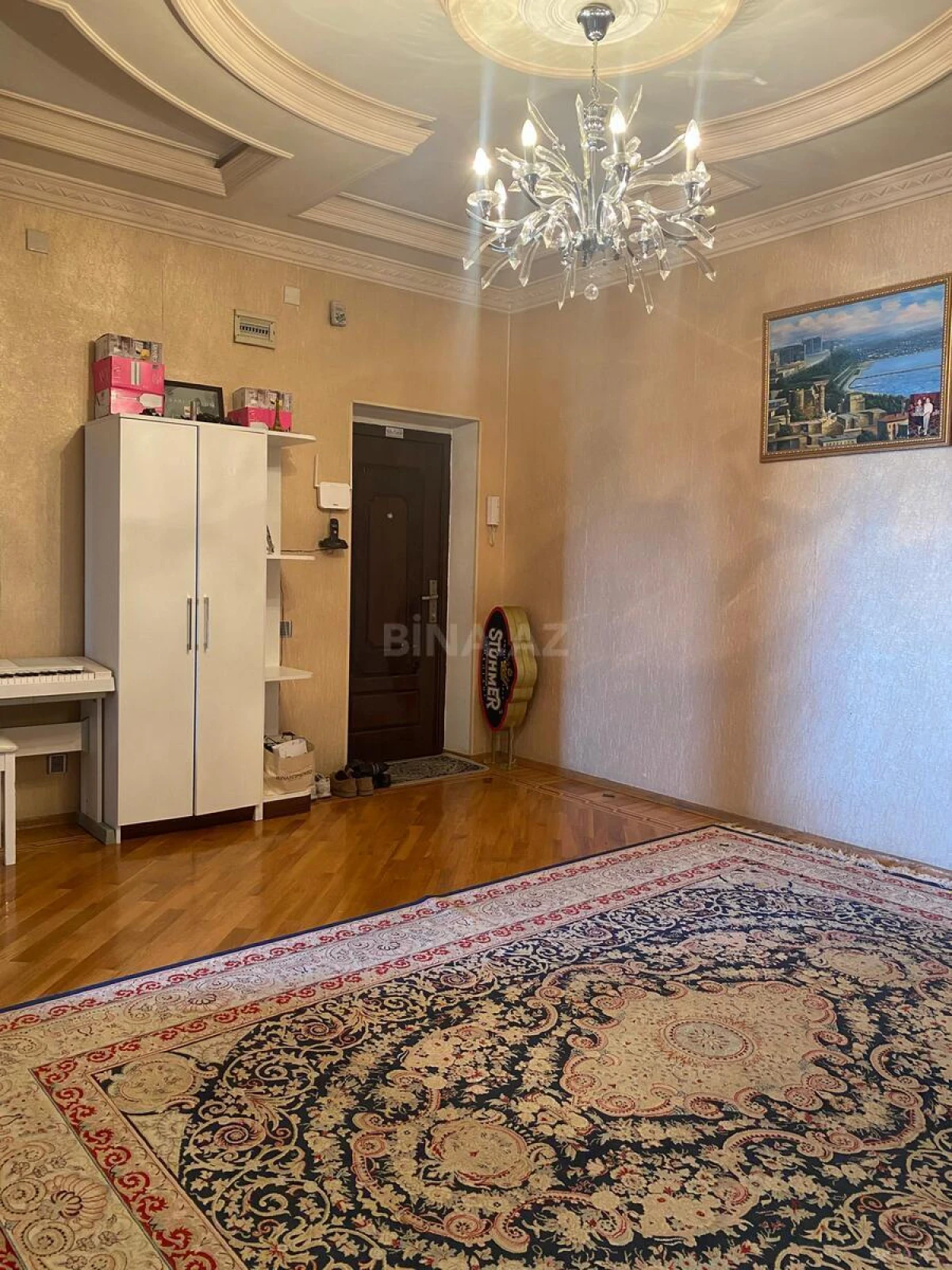 Satılır 3 otaqlı mənzil 150 m²