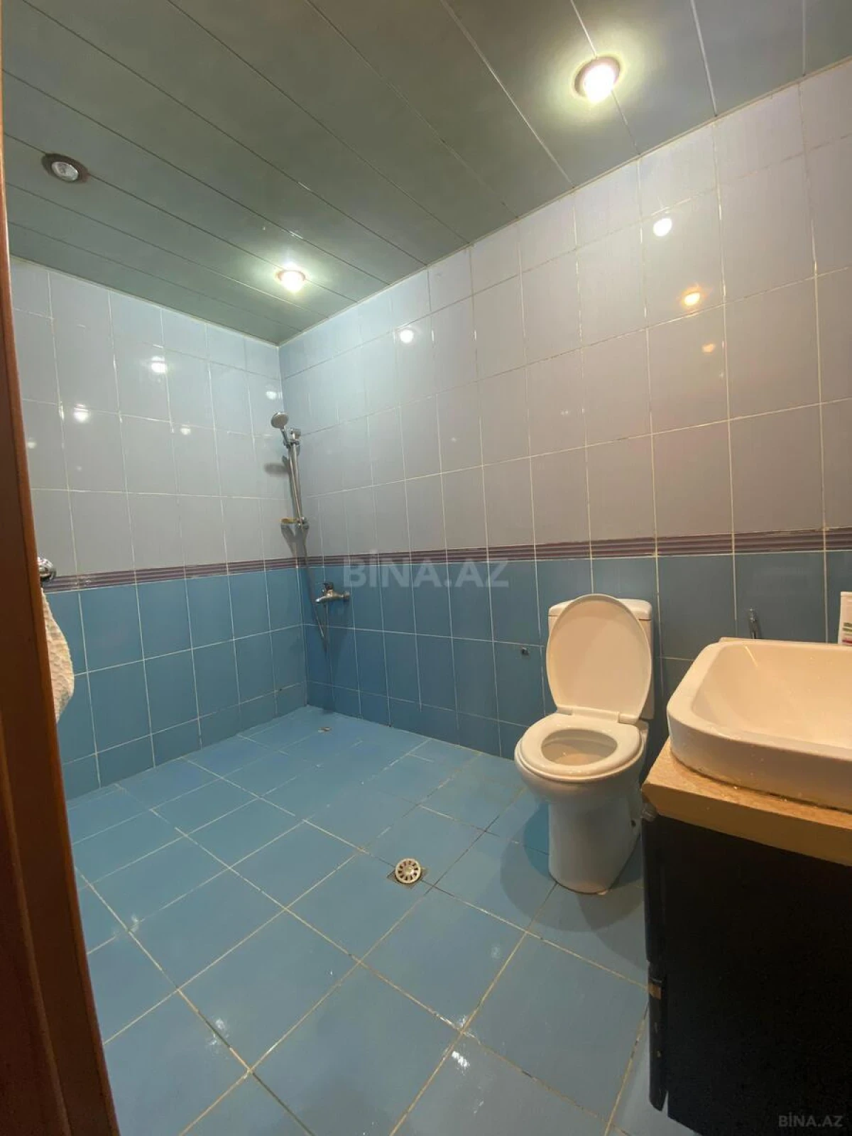 Satılır 3 otaqlı mənzil 150 m²