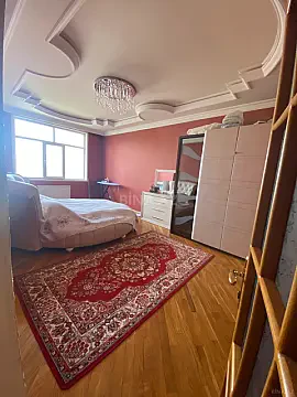 Satılır 3 otaqlı mənzil 150 m²