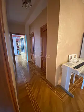 Satılır 3 otaqlı mənzil 150 m²