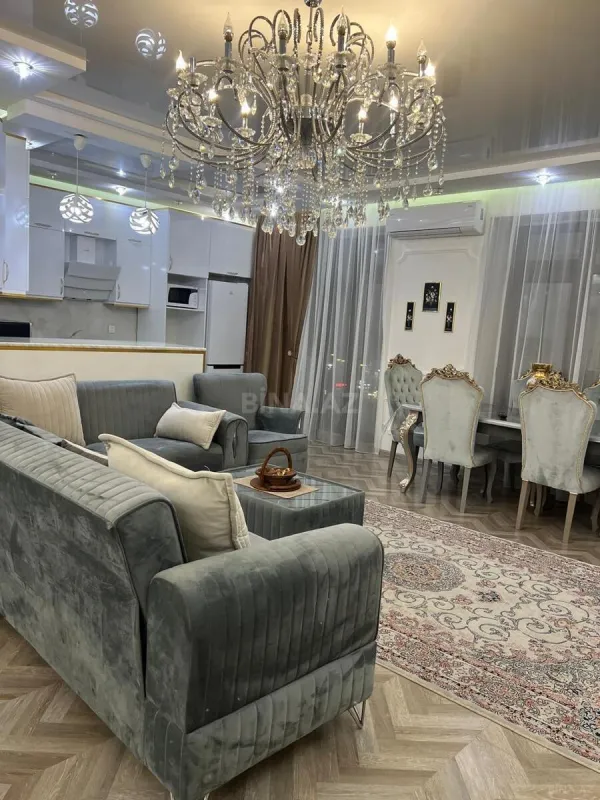 Kirayə verilir 3 otaqlı mənzil 103 m²