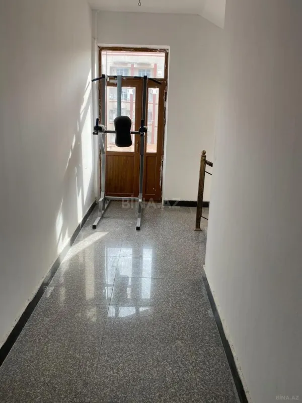Satılır 4 otaqlı mənzil 170 m²