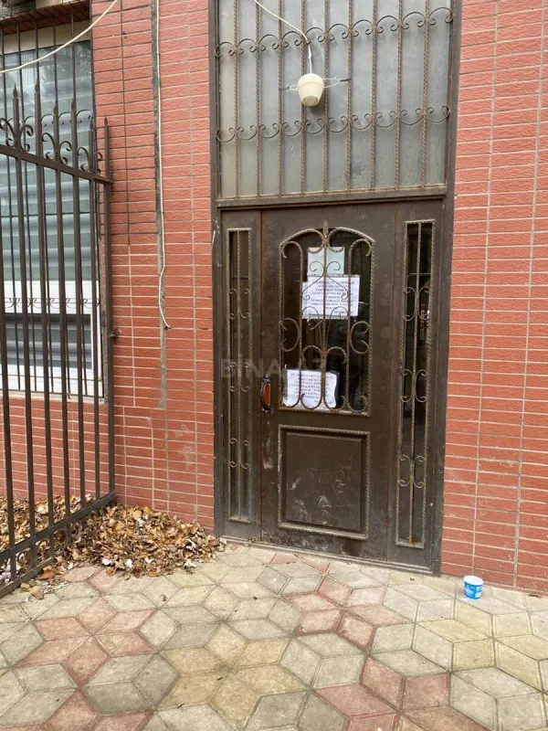 Satılır 4 otaqlı mənzil 170 m²