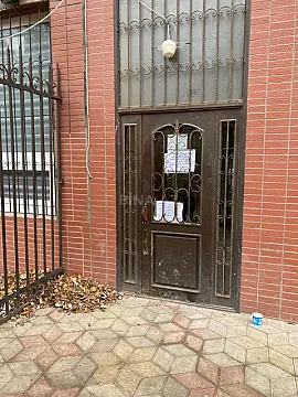 Satılır 4 otaqlı mənzil 170 m²