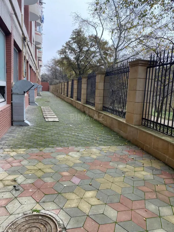 Satılır 4 otaqlı mənzil 170 m²