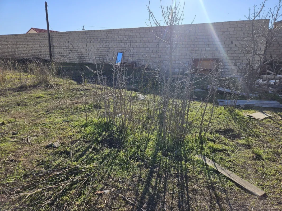 Satılır torpaq sahəsi 1.6 m²