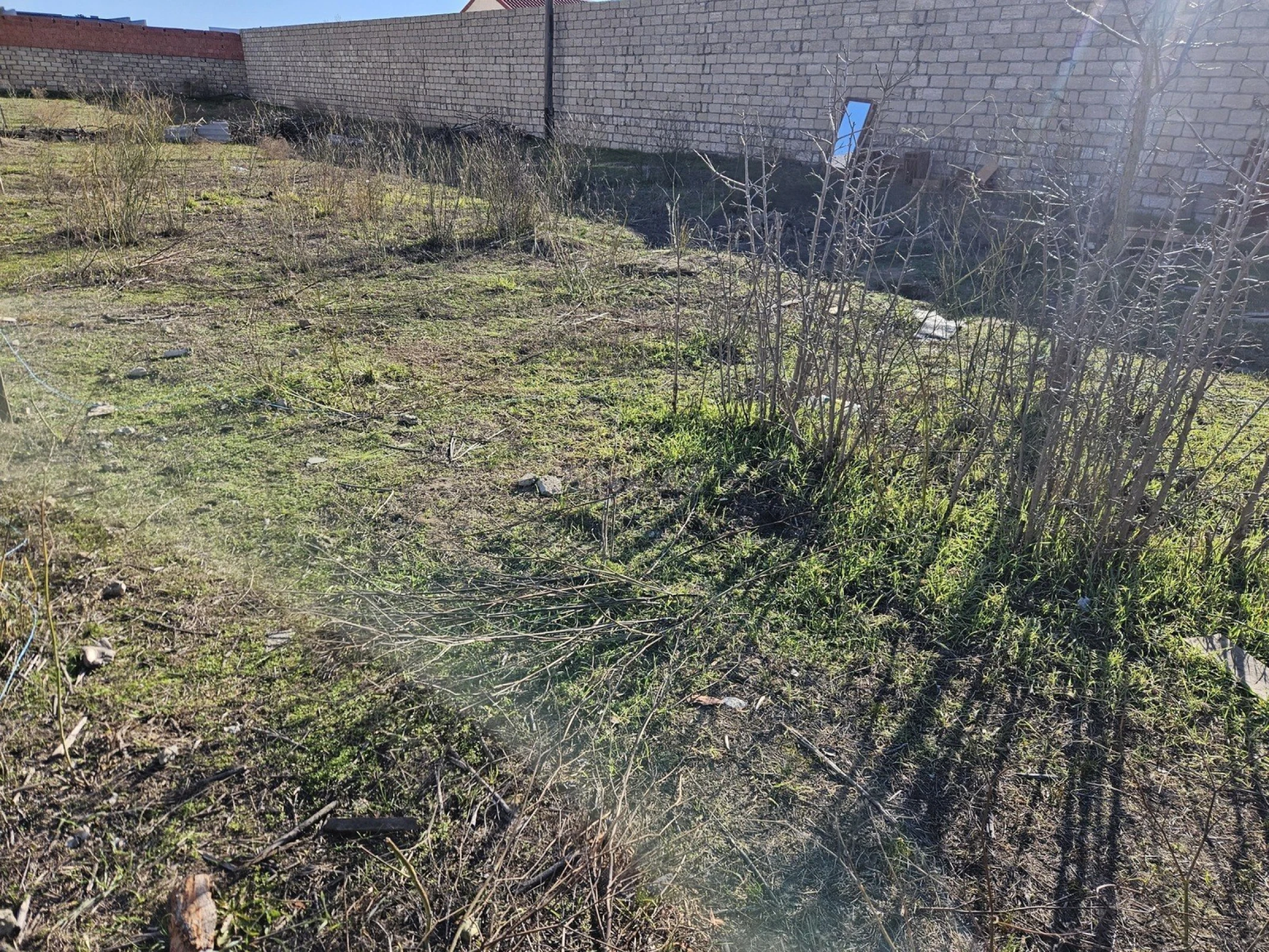 Satılır torpaq sahəsi 1.6 m²