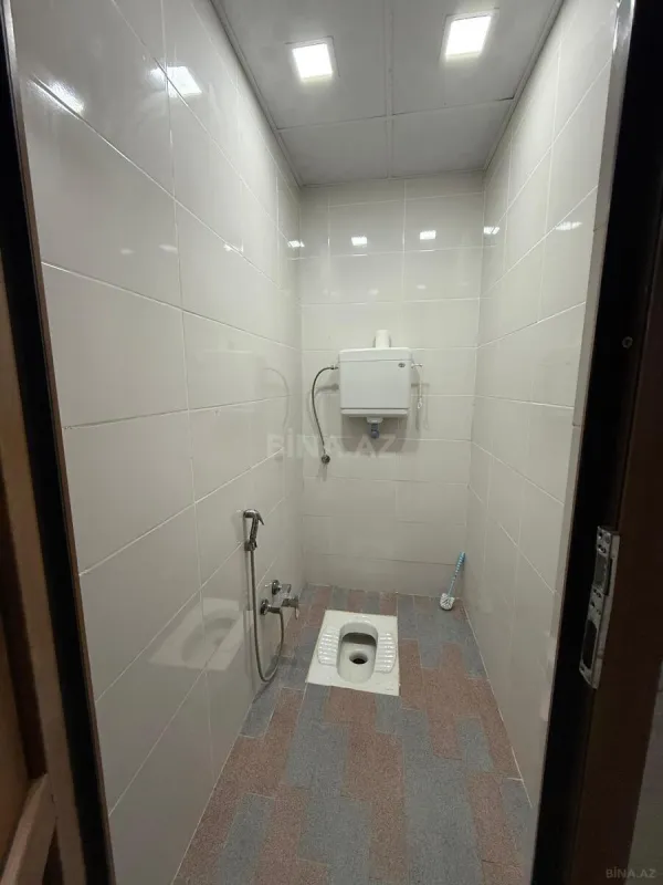 Satılır 9 otaqlı həyət evi 650 m²