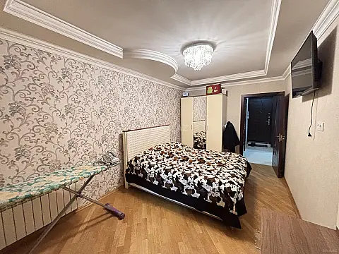 Kirayə verilir 2 otaqlı mənzil 75 m²
