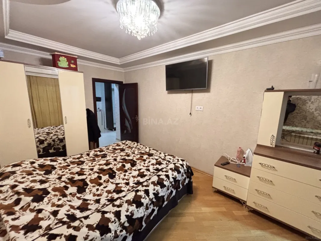 Kirayə verilir 2 otaqlı mənzil 75 m²