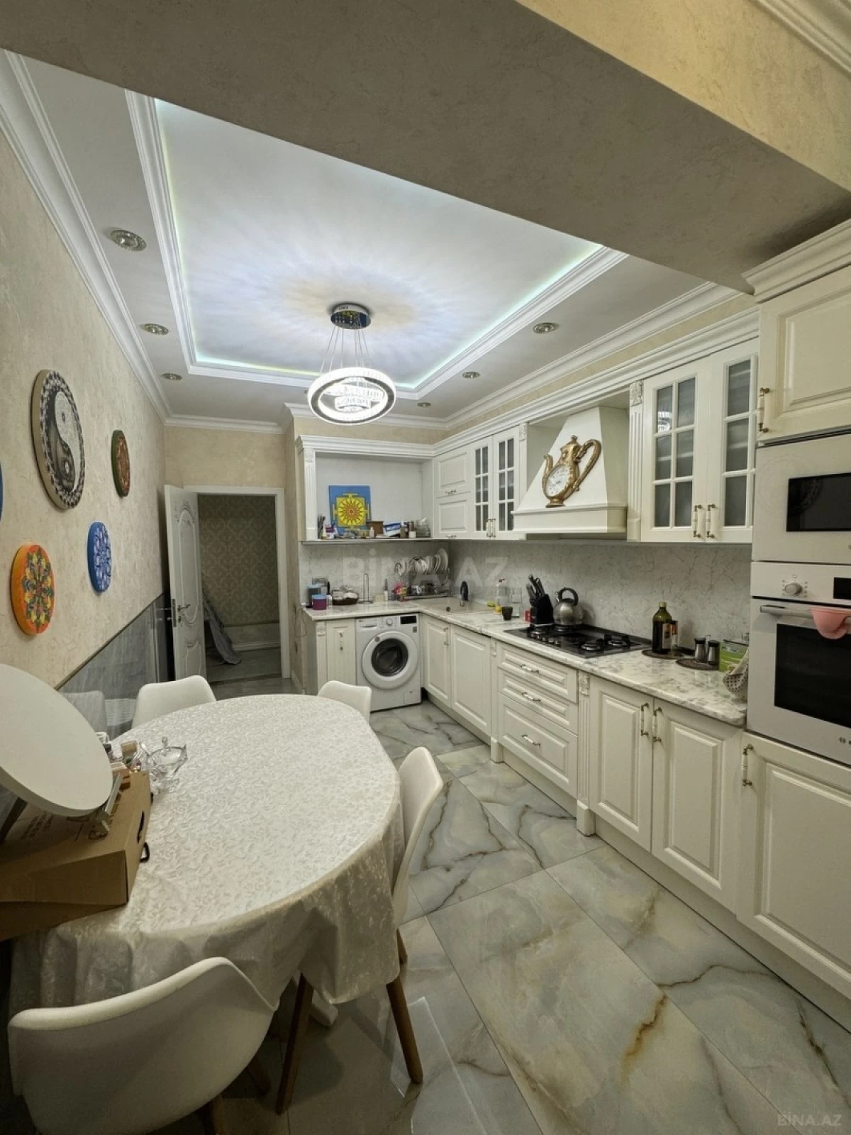 Satılır 4 otaqlı mənzil 158.7 m²