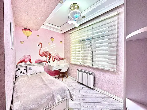 Satılır 4 otaqlı mənzil 158.7 m²