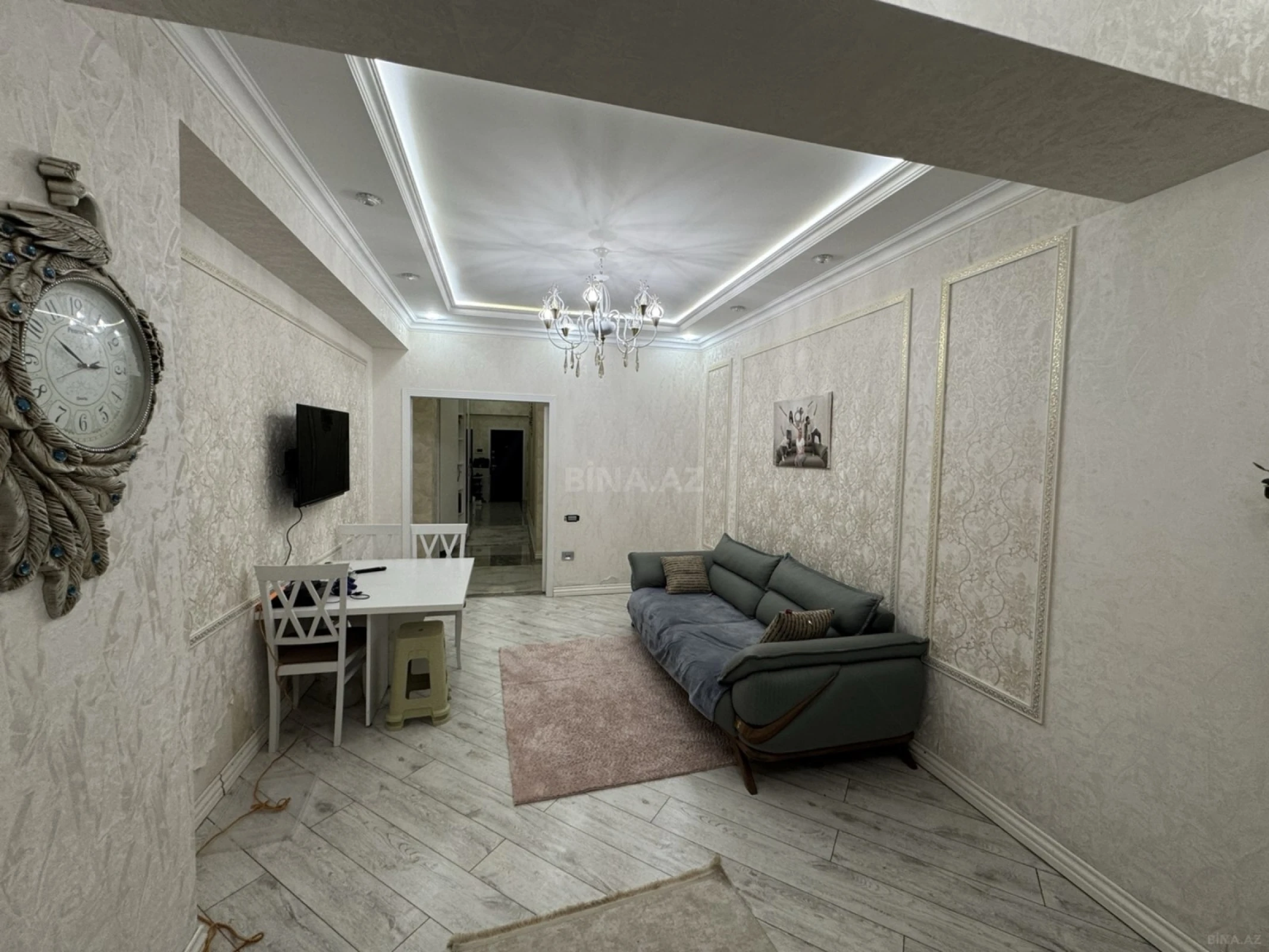 Satılır 4 otaqlı mənzil 158.7 m²