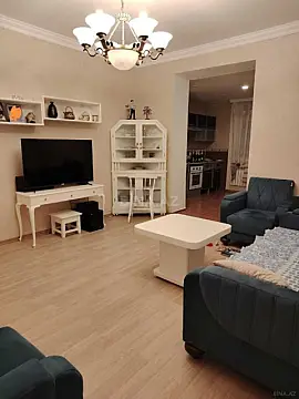 Satılır 5 otaqlı mənzil 117 m²
