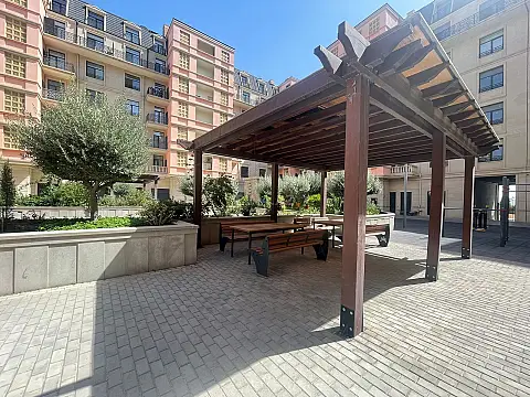 Satılır 3 otaqlı mənzil 117 m²