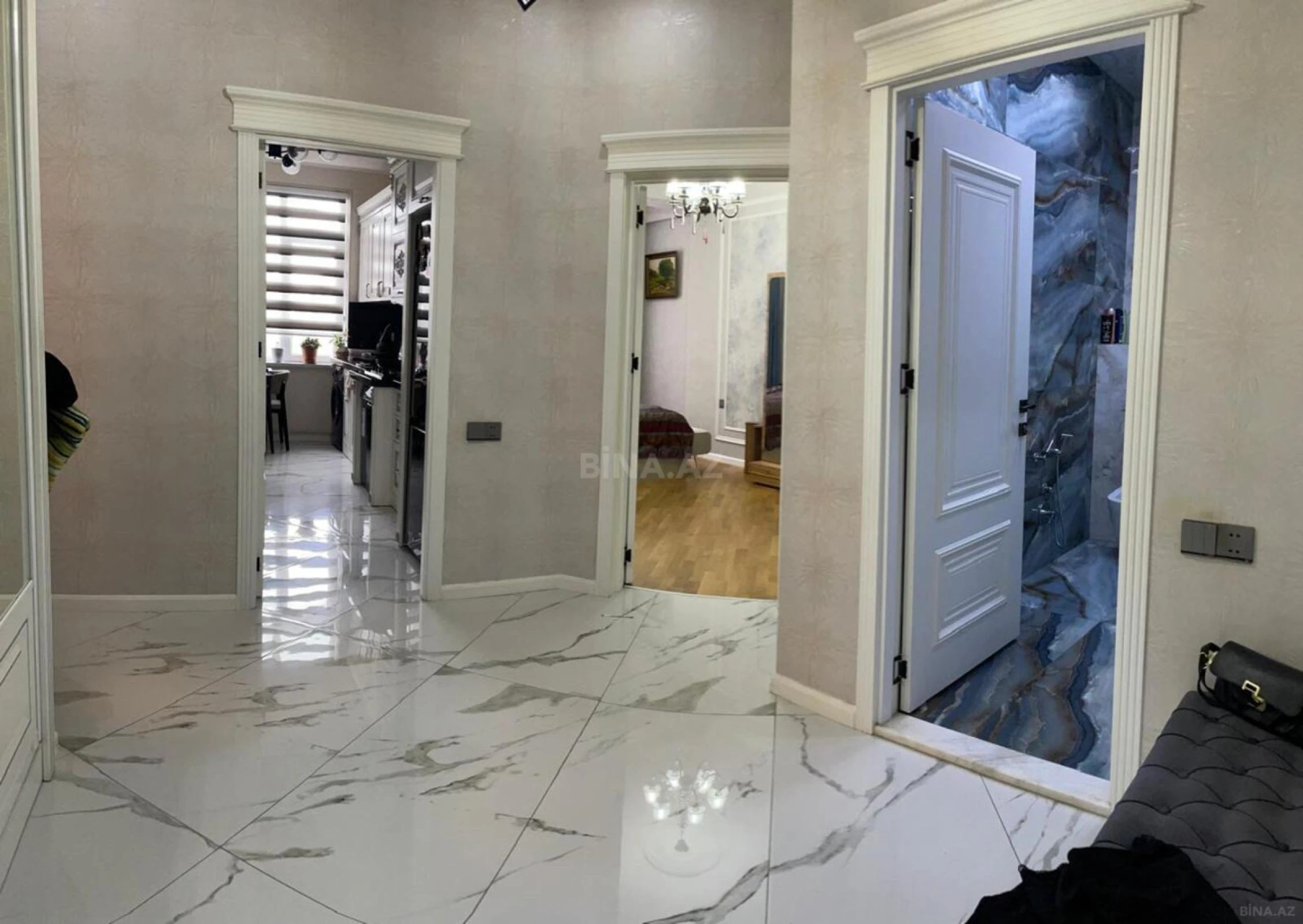 Satılır 2 otaqlı mənzil 90 m²