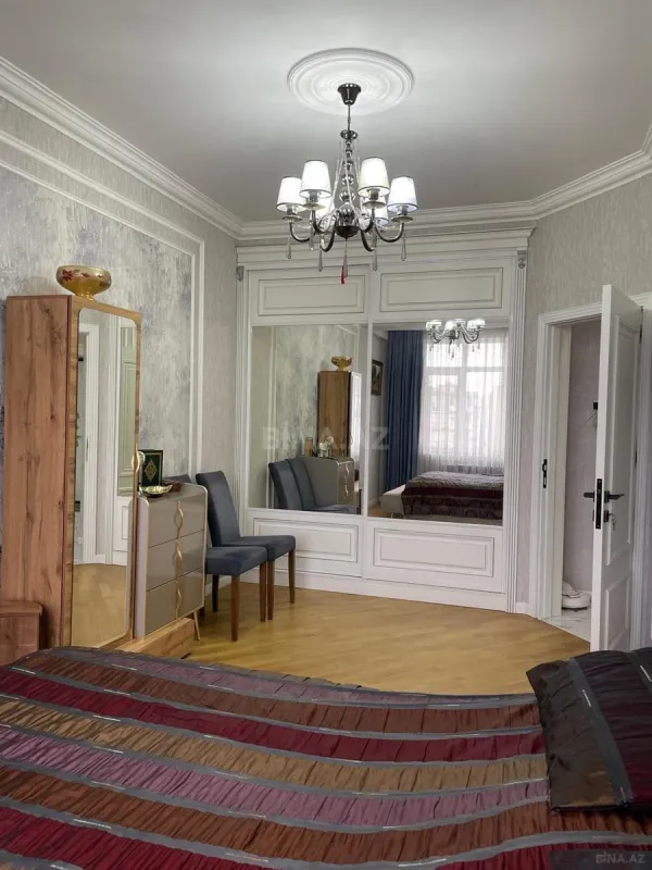 Satılır 2 otaqlı mənzil 90 m²