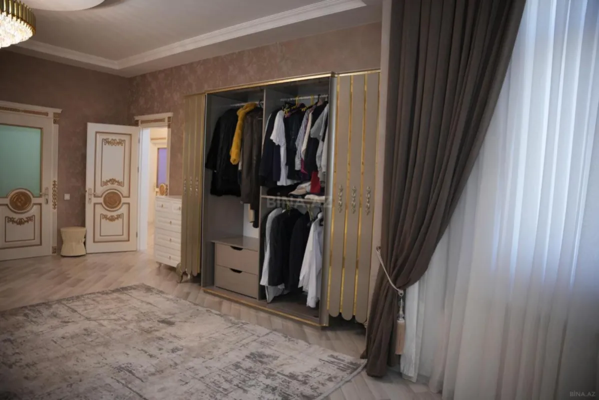 Satılır 7 otaqlı həyət evi 311 m²