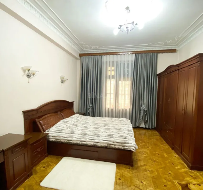Kirayə verilir 3 otaqlı mənzil 90 m²