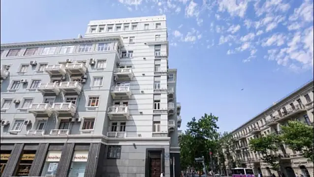 Kirayə verilir 3 otaqlı mənzil 90 m² — Bakı, Sahil qəs. 3 otaq 90.00 m²