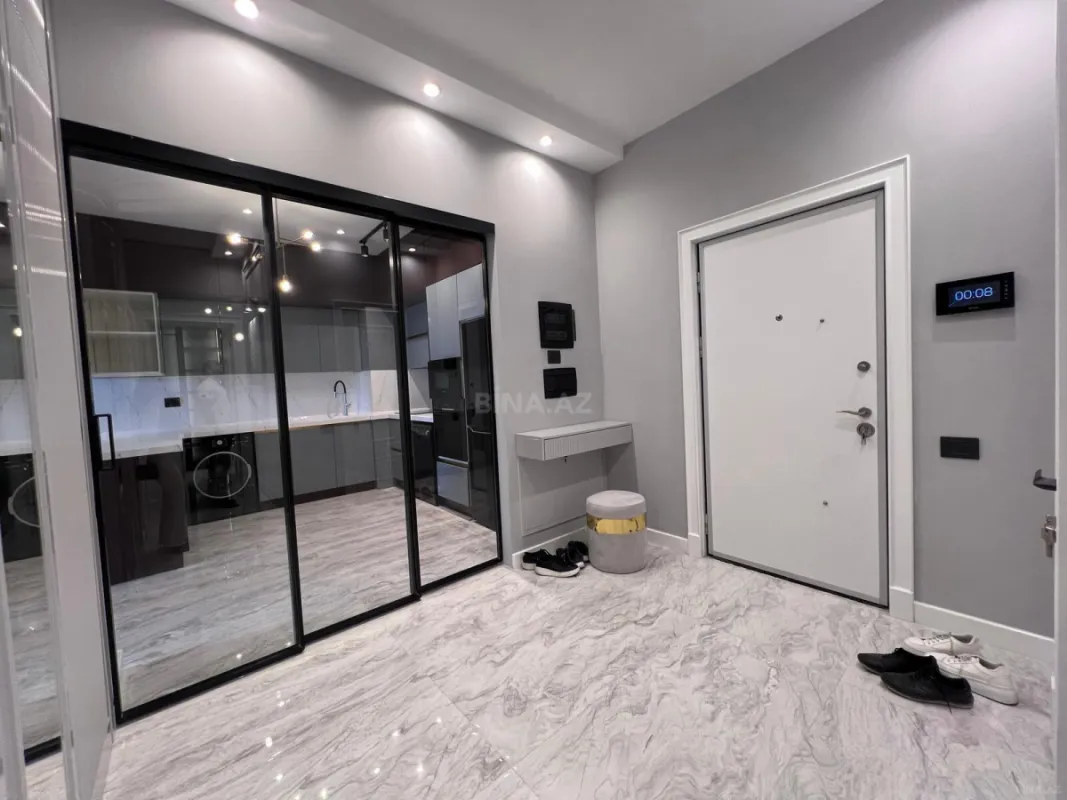 Kirayə verilir 3 otaqlı mənzil 110 m²