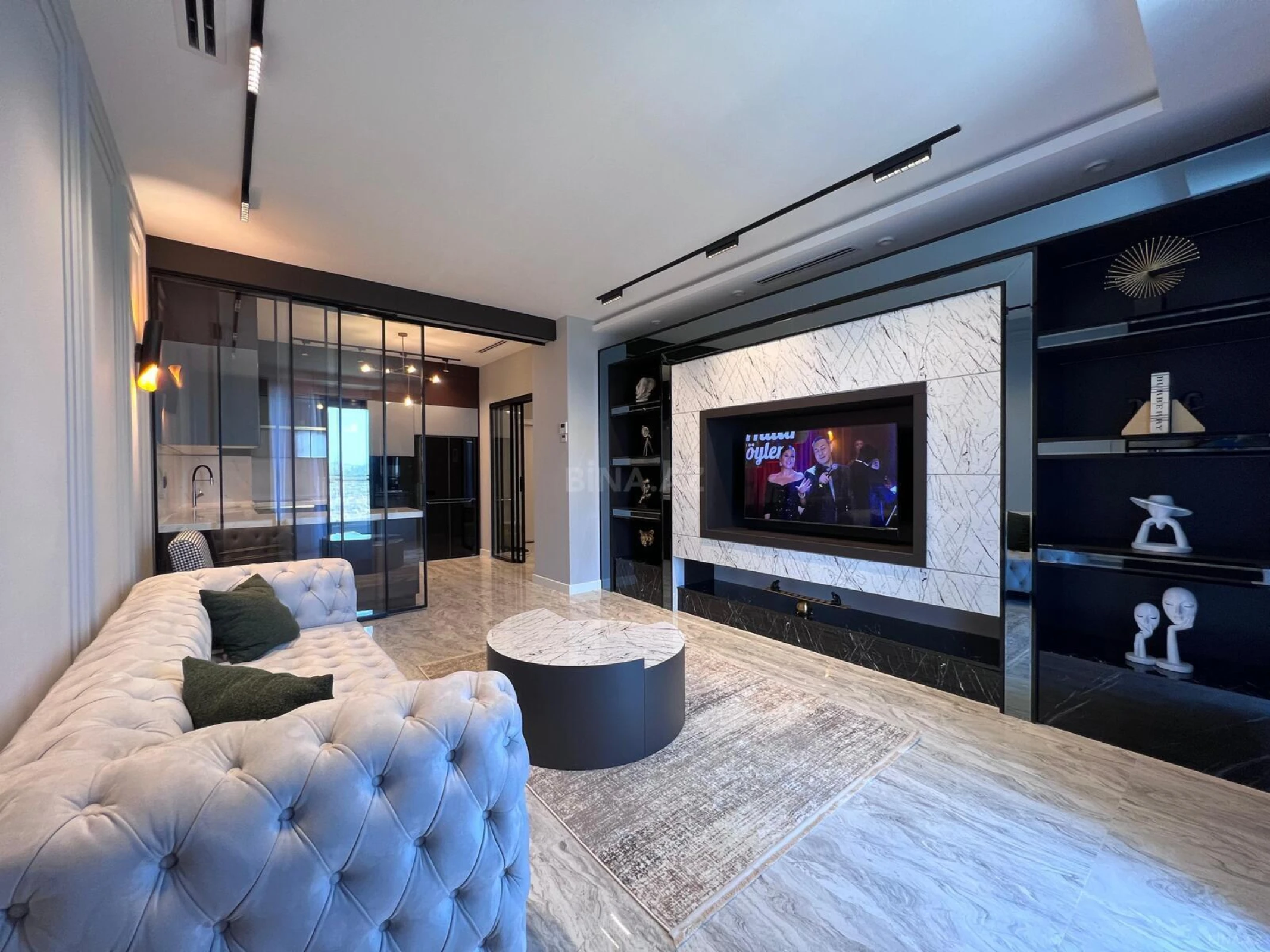 Kirayə verilir 3 otaqlı mənzil 110 m²