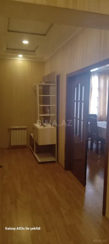 Kirayə verilir 2 otaqlı mənzil 100 m²