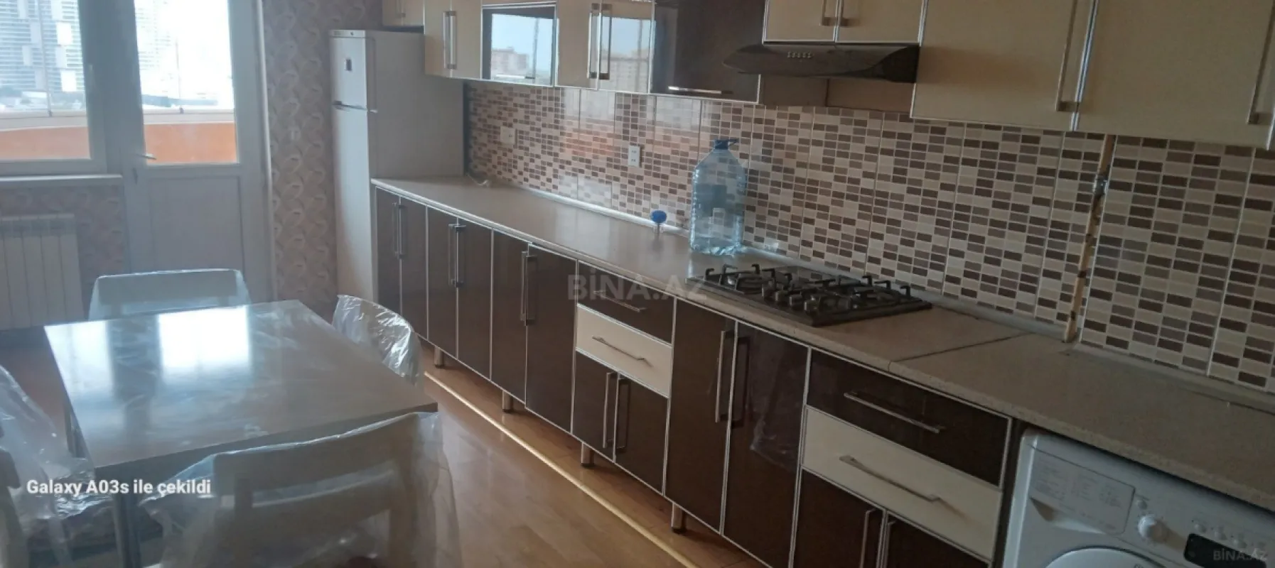Kirayə verilir 2 otaqlı mənzil 100 m²
