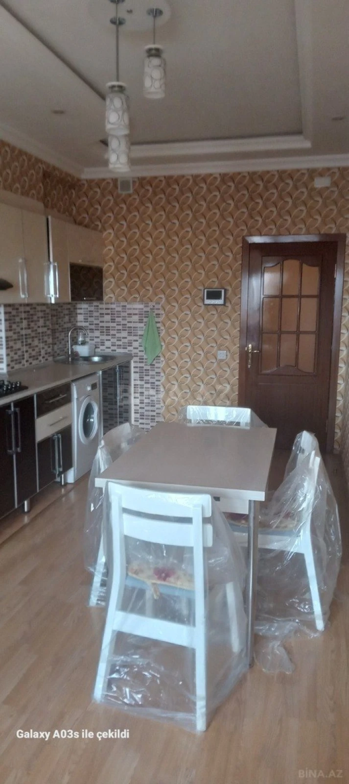 Kirayə verilir 2 otaqlı mənzil 100 m²