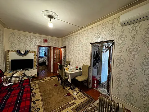Satılır 2 otaqlı mənzil 55 m²