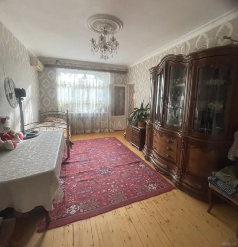 Satılır 2 otaqlı mənzil 70 m²