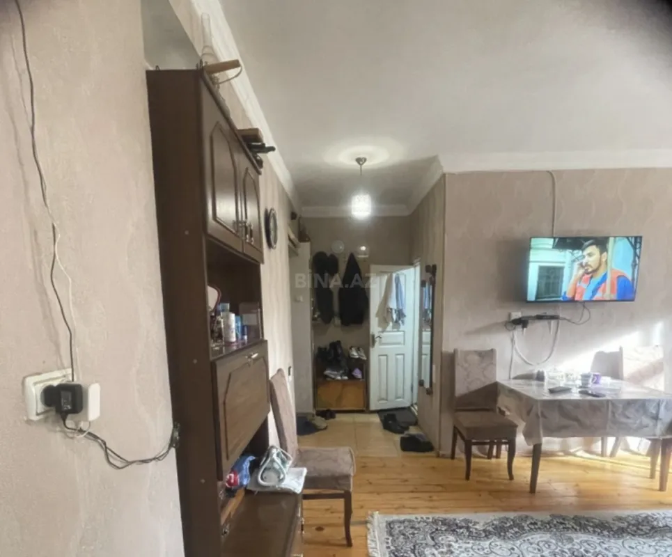 Satılır 2 otaqlı mənzil 70 m²