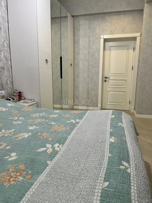 Satılır 2 otaqlı mənzil 88 m²