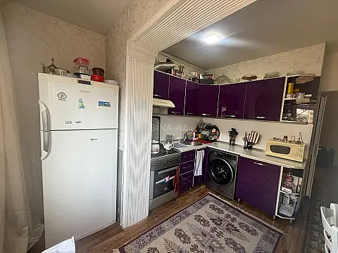 Satılır 5 otaqlı mənzil 120 m²
