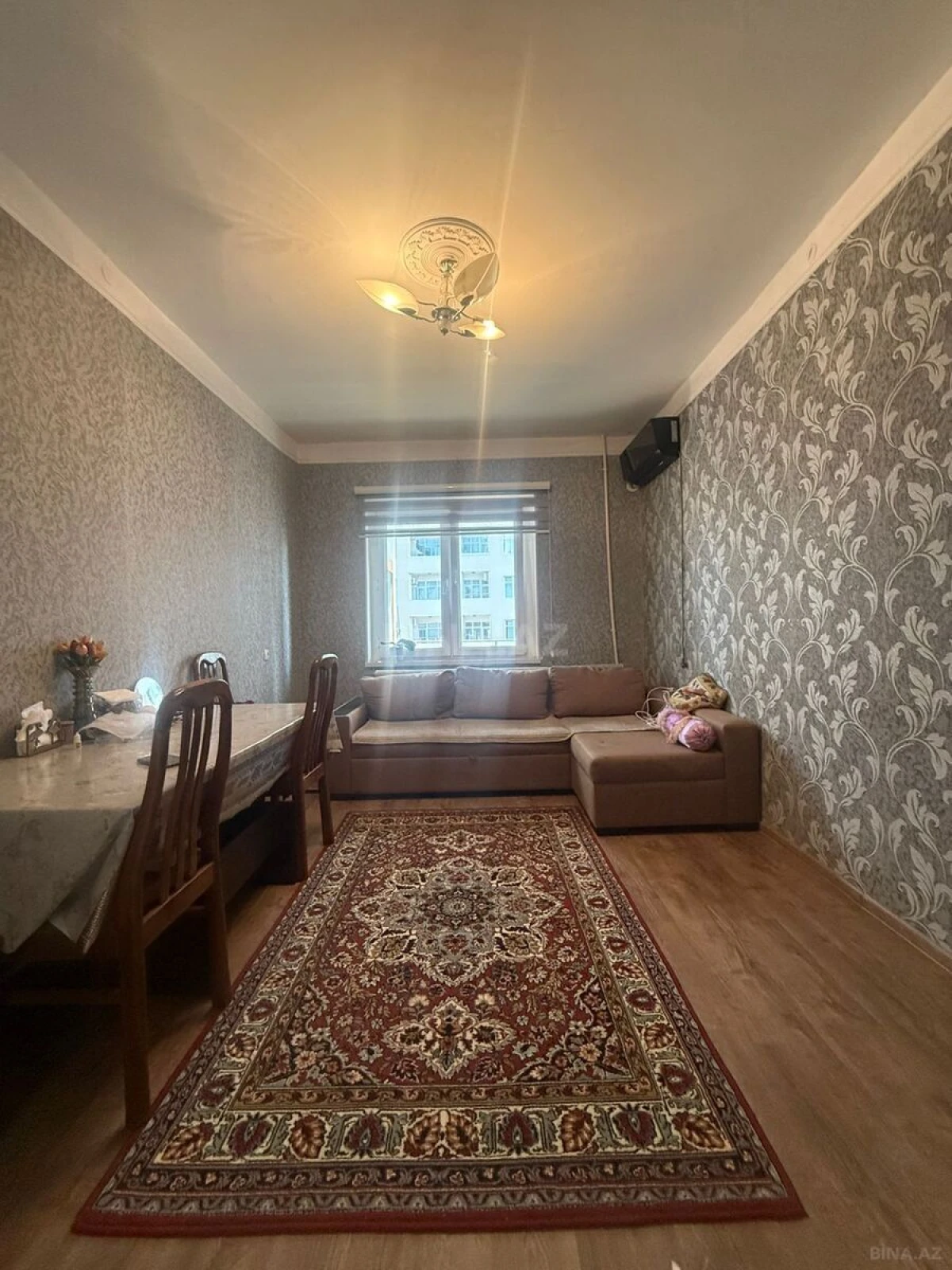 Satılır 5 otaqlı mənzil 120 m²