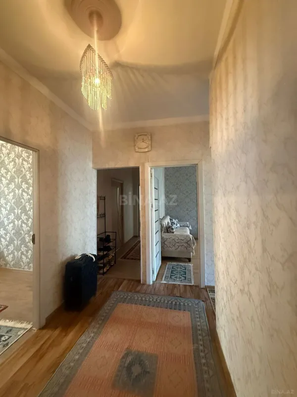 Satılır 5 otaqlı mənzil 120 m²