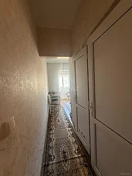 Satılır 5 otaqlı mənzil 120 m²
