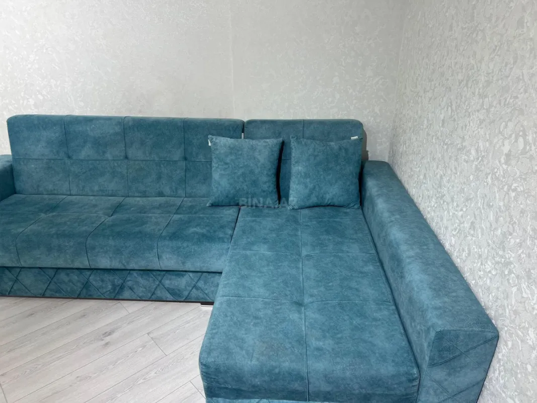 Kirayə verilir 2 otaqlı mənzil 93 m²