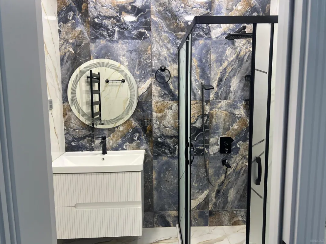 Kirayə verilir 2 otaqlı mənzil 93 m²