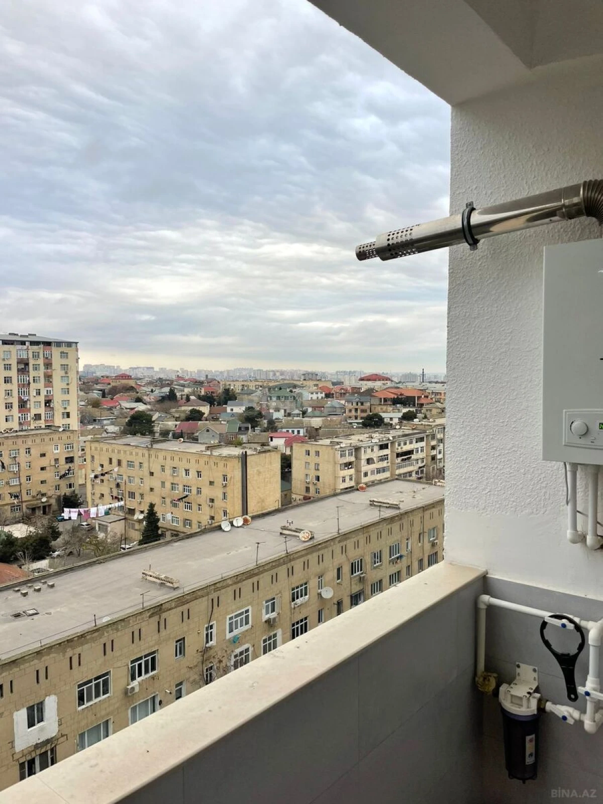 Satılır 2 otaqlı mənzil 70.5 m²