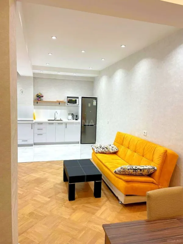 Satılır 2 otaqlı mənzil 70.5 m²