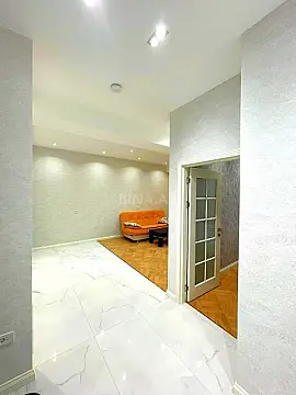 Satılır 2 otaqlı mənzil 70.5 m²