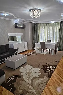 Kirayə verilir 2 otaqlı mənzil 75 m²