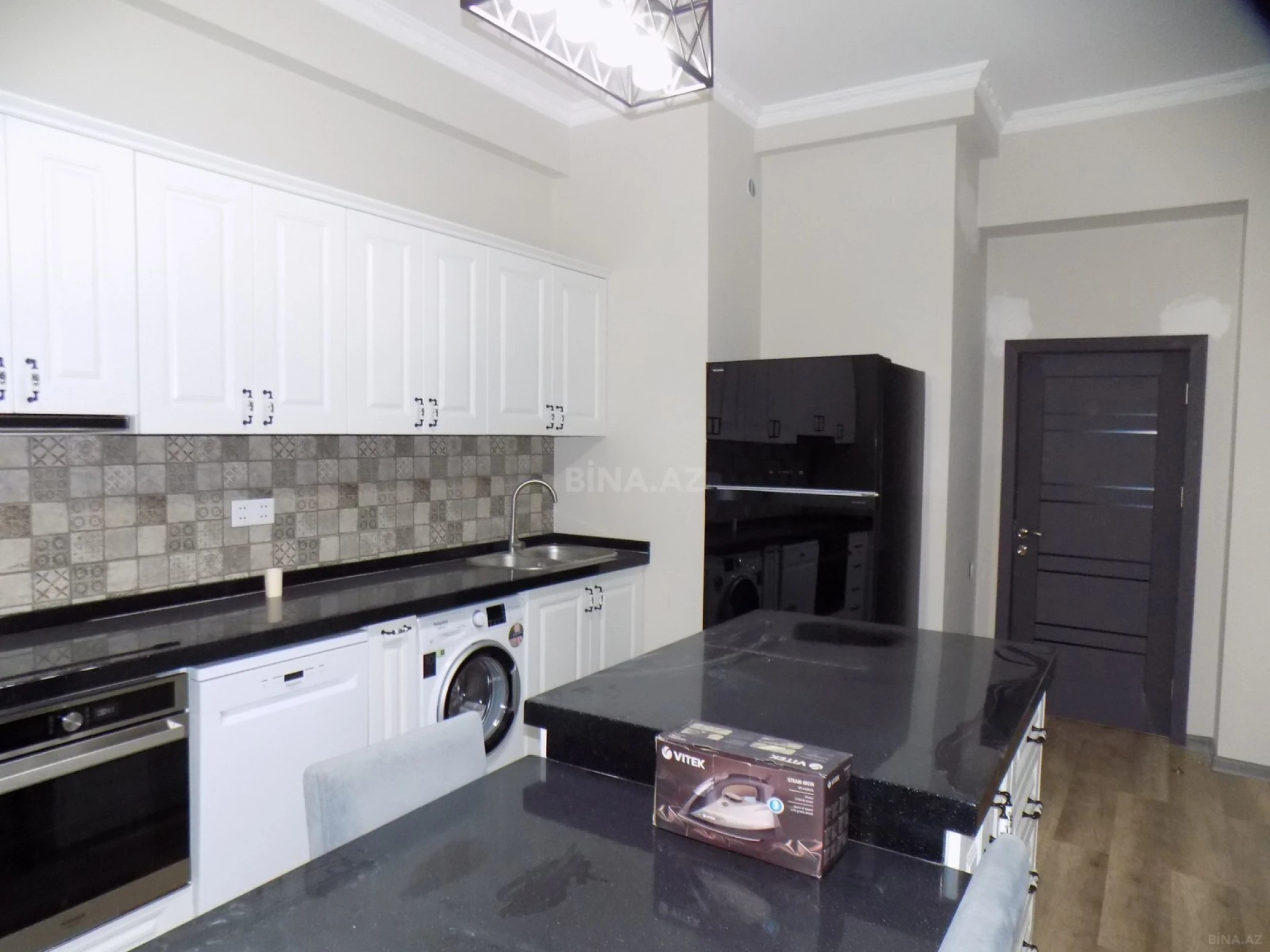 Kirayə verilir 3 otaqlı ofis 140 m²