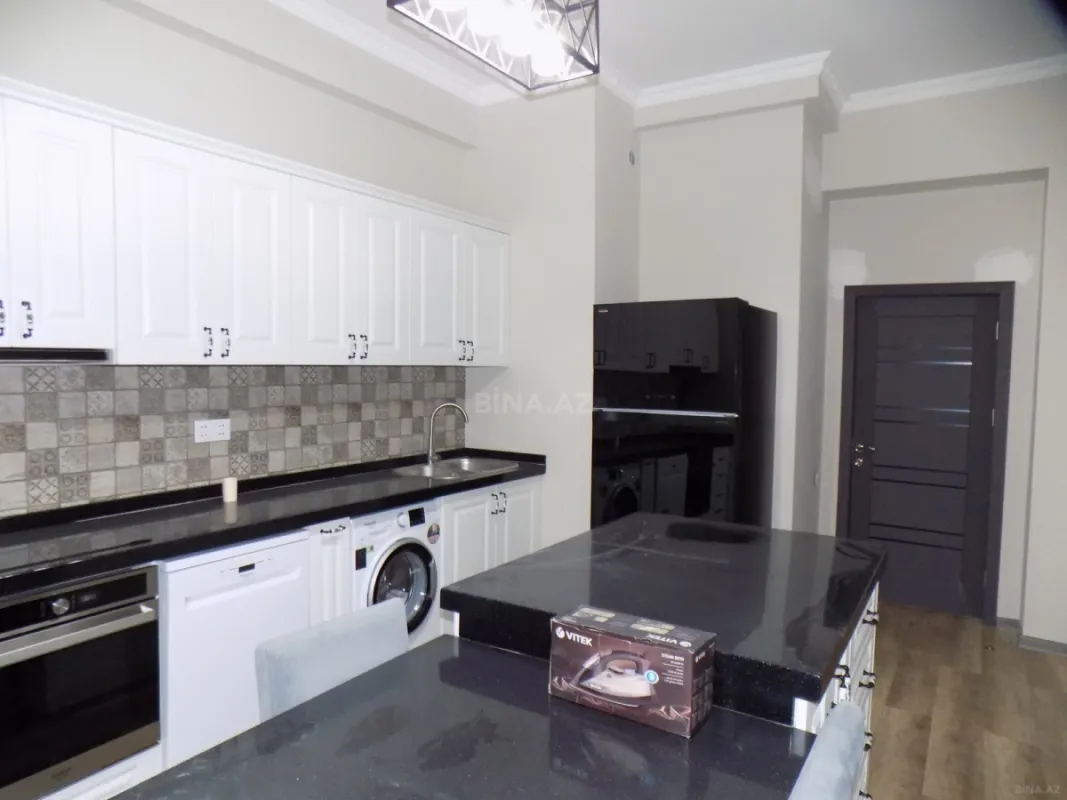 Kirayə verilir 3 otaqlı ofis 140 m²