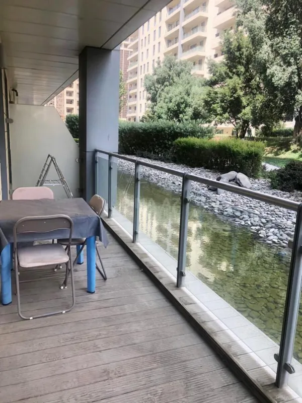 Kirayə verilir 2 otaqlı mənzil 90 m²